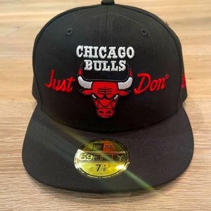 NewEra x JUST DON collab fitted 7 1/8 Chicago bulls hat (NEVER WORN )